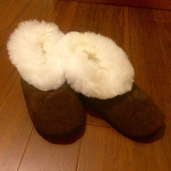 get new 50% off best loved Shoes | Peruvian Brown Alpaca Slippers W White Fur | Poshmark get new 50% off best loved Shoes | Peruvian Brown Alpaca Slippers W White Fur | Poshmark